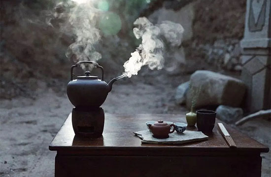 圍爐煮茶|適合煮著喝的茶有哪些？[精制鋼圍爐|炭火爐|圍爐茶桌]