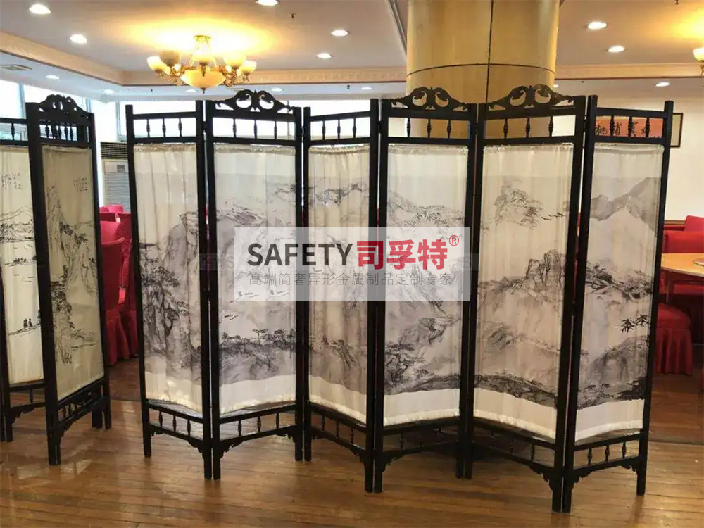 金屬屏風有哪些種類？什么材質的金屬屏風好？[司孚特金屬屏風](圖1)